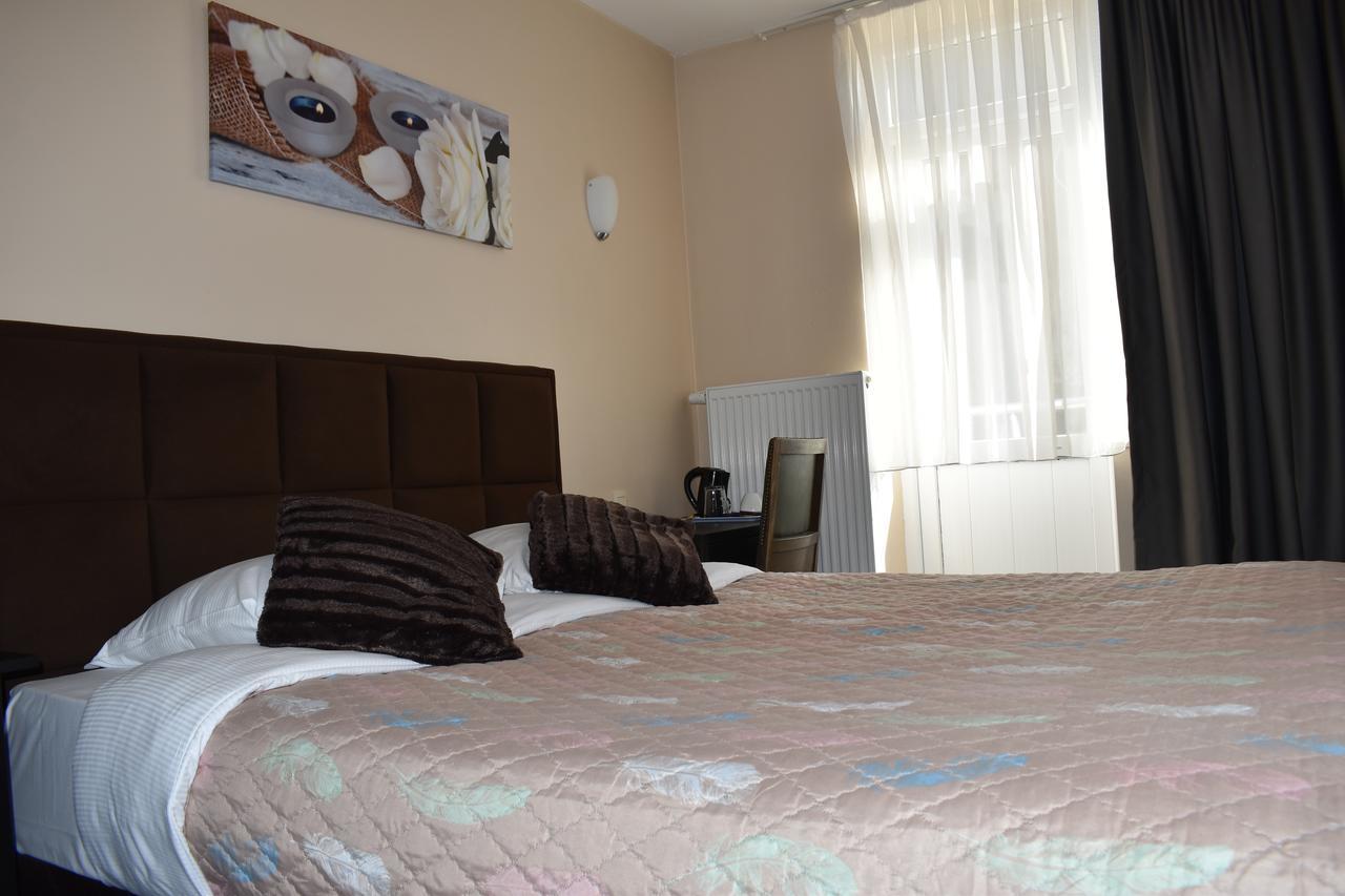 Hotel Meribel Saint-Josse-ten-Noode Zewnętrze zdjęcie