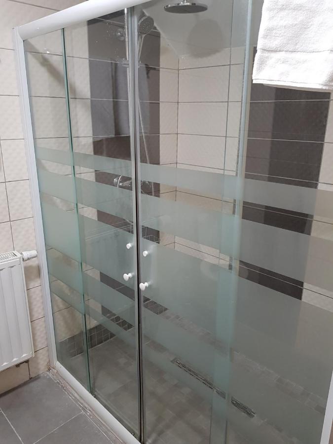 Hotel Meribel Saint-Josse-ten-Noode Zewnętrze zdjęcie
